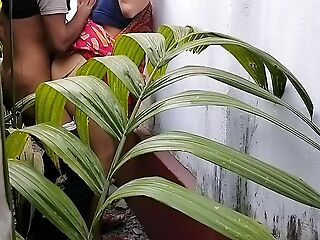 House Garden Clining Time Sex A Bengali Wife With Saree in Outdoor ( Conclusive Mistiness By Villagesex91)