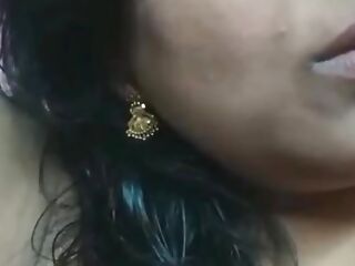 Tami ponnu boobs identically in bathroom for stepbrother natural beauty sexy lips telugu fuckers