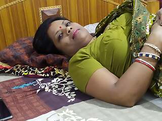 Delhi Academe Simran Sucking and Fucking with colleague Mishra in Saree in the sky Xhamster