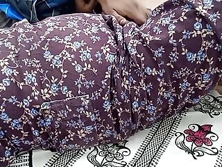 Tamil wife hard finger fucking pussy licking hot fucking Tamil clear audio