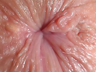 18 y.o. girl says: Why you put camera beside my butthole? You want to see there bird?