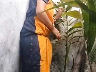 Indian Aunty outdoor sex in Frist morning