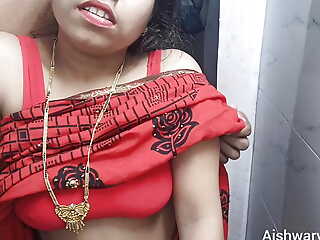 Indian Desi XXX Hot Sex Videos. Desi Jawan Aishwarya Bhabhi Ki Saari Utha Ke Mast Chudai. Hindi Sex Videos.