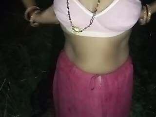 desi bhabhi ko turncoat me chudai kiya devar ne