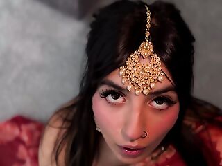 Pakistani Bhabi Aaliyah Yasin Lets a Uninspiring Cock Cum in Her Mouth